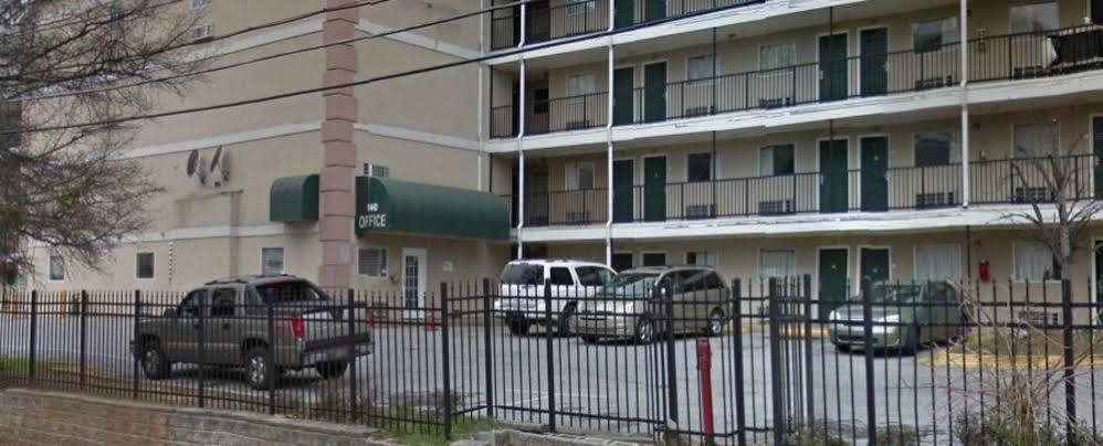 Budgetel Inn And Suites Atlanta Midtown Exterior photo
