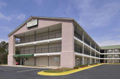 Budgetel Inn And Suites Atlanta Midtown Exterior photo
